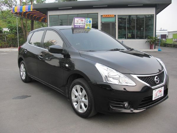 日產 BIG TIIDA 黑 1.6 照片4