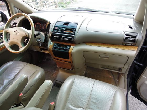 2003 Nissan QRV 2.0 照片3