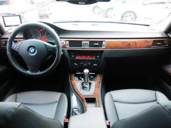 BMW 寶馬 320i 2.0 照片2