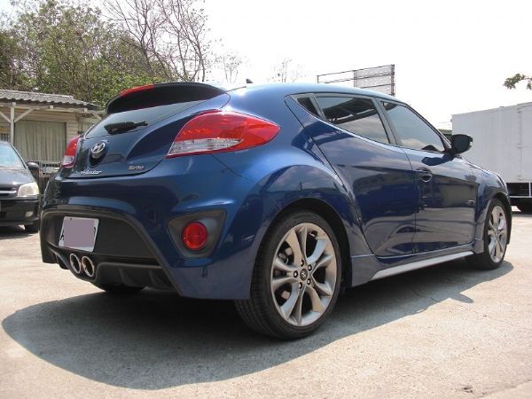 現代 VELOSTER 1.6 藍 照片6