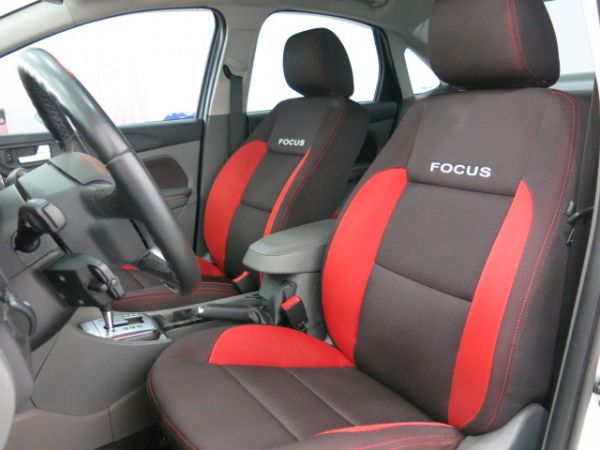 12年 Focus (1.8) 白 全貸 照片2