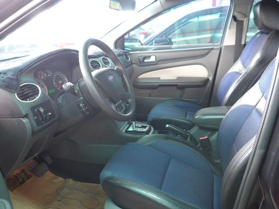Ford 福特/Focus 1.8 照片3