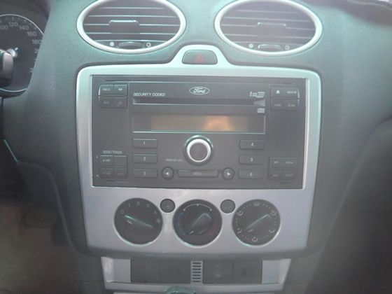 Ford 福特/Focus 1.8 照片6