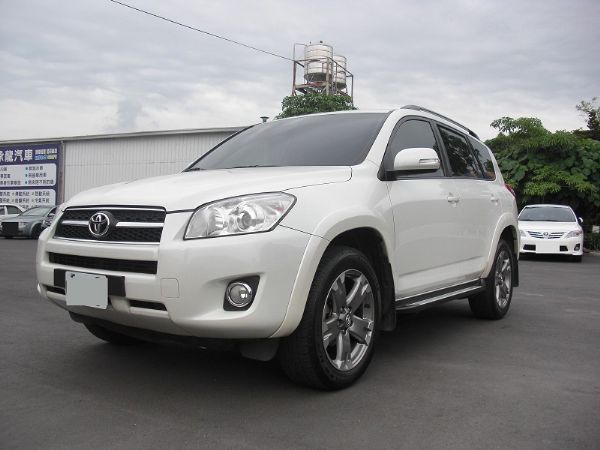 11年 豐田 RAV4 白 2.4 照片4