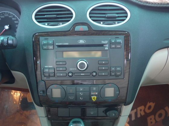 Ford 福特/Focus 1.8 照片8