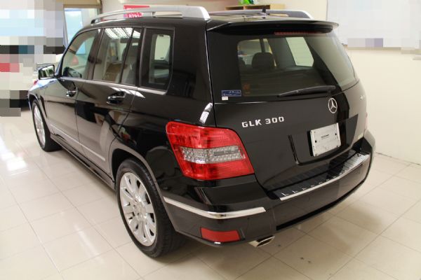 【卯坤國際車業】 BENZ GLK300 照片3