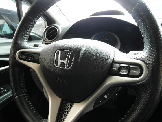 Honda 本田 Insight 1.3 照片3