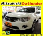 台中市2013 奧蘭德 4WD 白 40萬 MITSUBISHI 三菱 / Outlander中古車