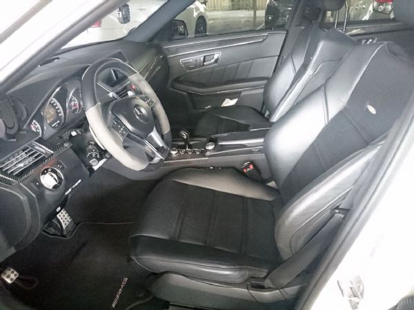 賓士-2010年款 E63 AMG 照片3