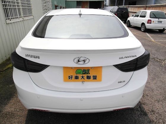 Hyundai 現代 Elantra  照片9
