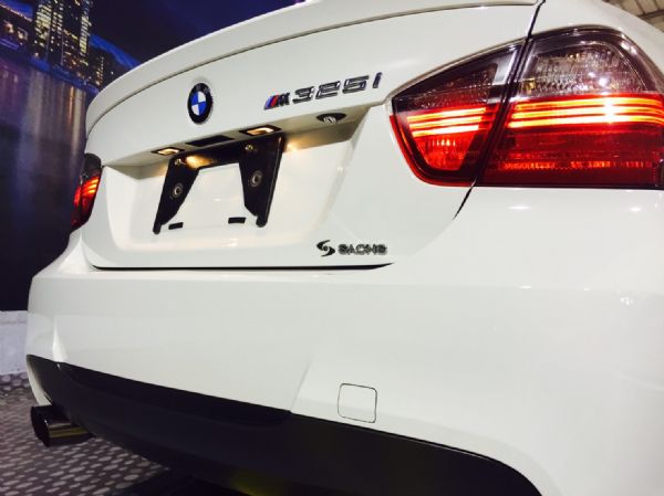 德制日規 美響排氣管 BMW 325i 照片2