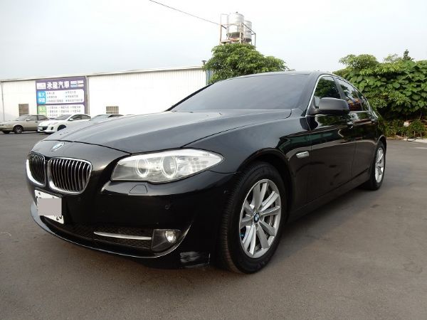 11年BMW 523I 2.5 黑 照片5