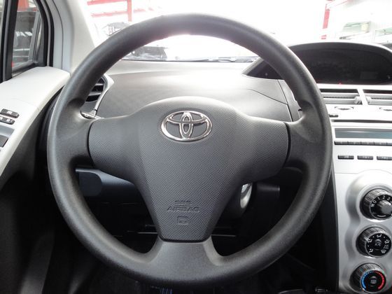 Toyota 豐田/Yaris 照片6