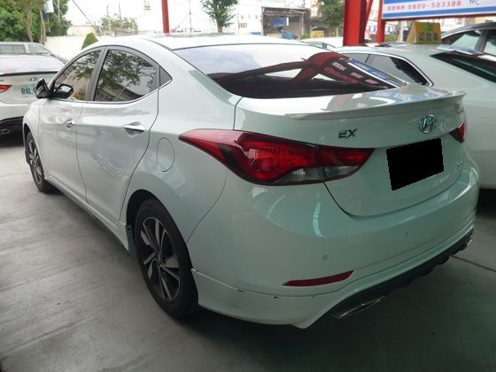 Hyundai 現代/Elantra 照片6