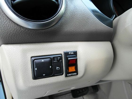 Nissan 日產 Livina 1.6 照片9