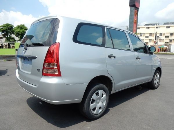 2010年豐田INNOVA2.7 照片5