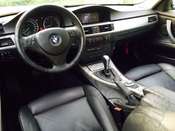 BMW E90 325i 中古車 二手車 照片4