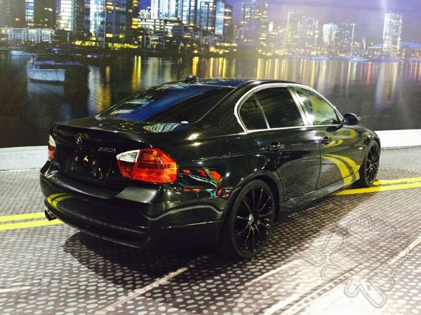 BMW E90 330i 中古車 二手車 照片2