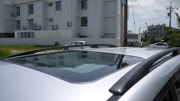 頂級5人客貨車 僅行駛7萬KM 原廠保養 照片4