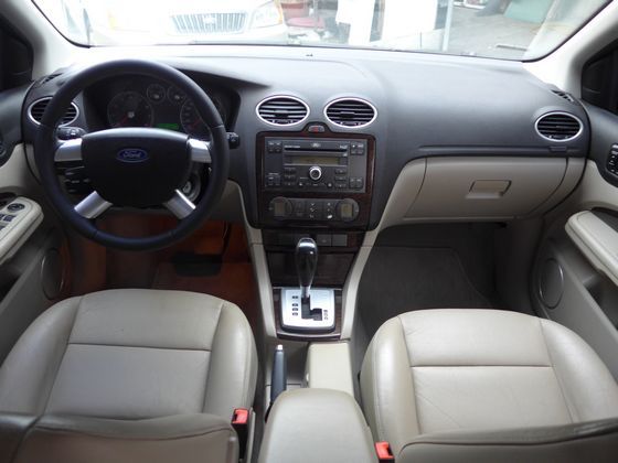 Ford 福特/Focus 1.8 照片2