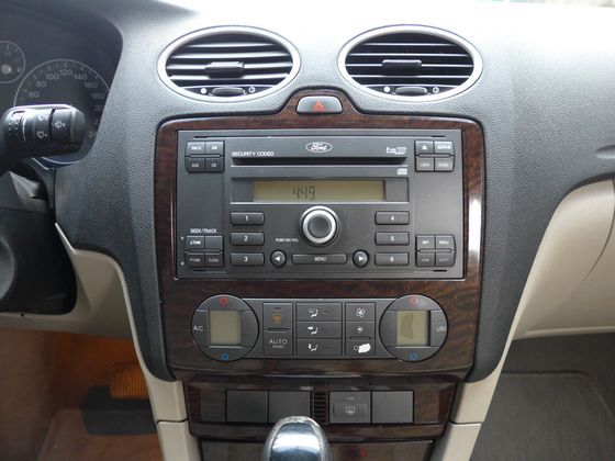 Ford 福特/Focus 1.8 照片4