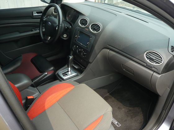 2007 Ford 福特  Focus  照片2