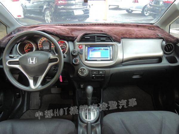 2010 本田 FIT 白 16.8萬 照片2