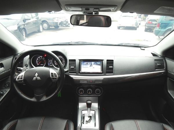 2012年三菱LANCER IO 1.8 照片7