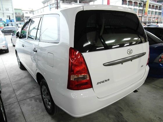 Toyota豐田  Innova 2.0 照片10