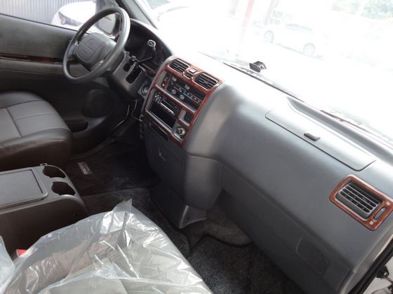 Toyota 豐田/Hiace Sole 照片3