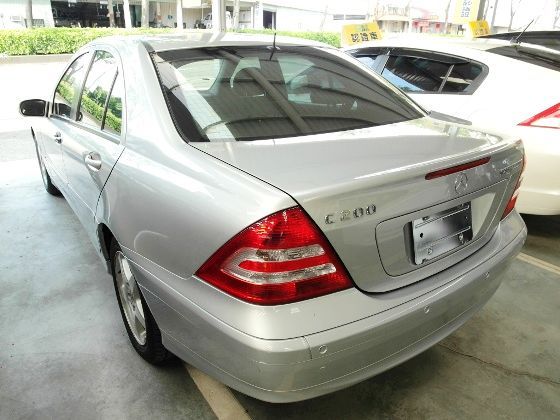 Benz 賓士 C200K 1.8 照片10