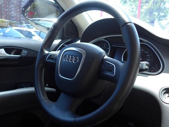Audi 奧迪  Q7 照片3