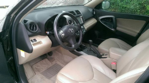 2009 TOYOTA RAV4 2.0 照片4