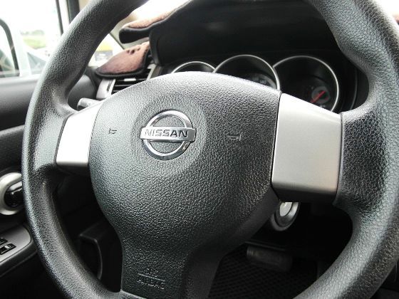 Nissan 日產 Tiida 1.8 照片3