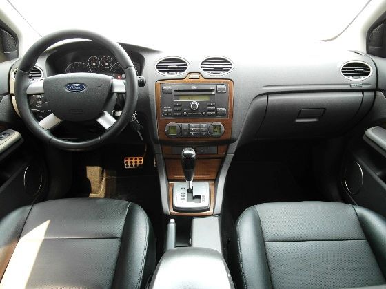 Ford 福特  Focus 1.8 照片2