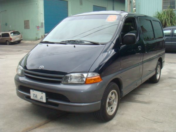 TOYOTA HIACE 照片1