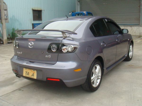 MAZDA 3 照片2