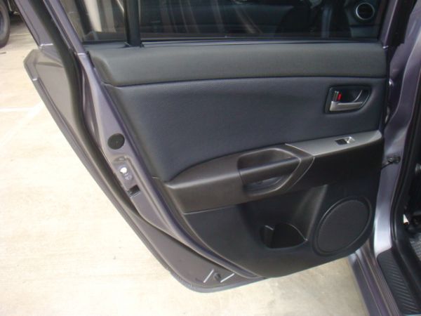 MAZDA 3 照片4