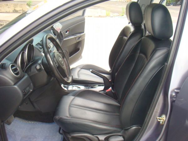 MAZDA 3 照片7