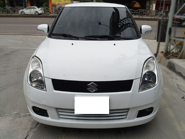 06年出廠 SWIFT 時尚省油安全小車 照片2