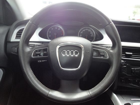 Audi /A4 2.0T Avant 照片6