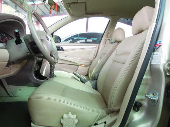 Nissan 日產/Sentra M1 照片6