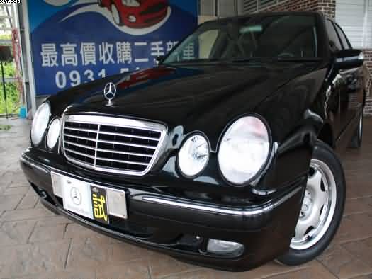 Benz 賓士 E-Class E320 照片3