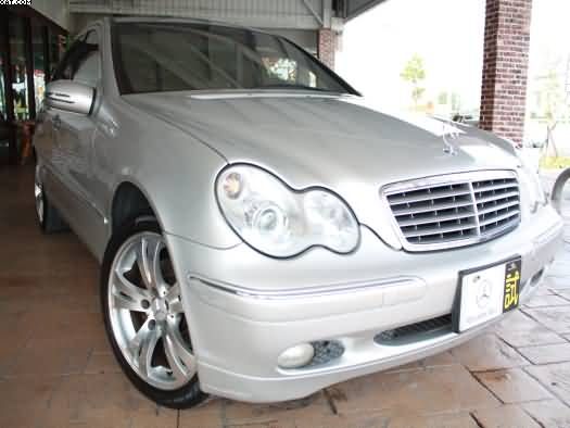 Benz 賓士 C-Class C240 照片3