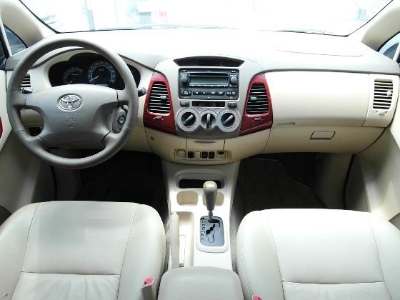 Toyota 豐田 Innova 2.7 照片2