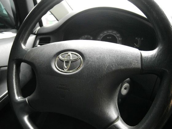 Toyota豐田  Innova 2.0 照片3