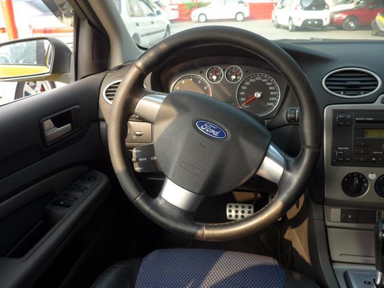 Ford 福特/Focus 2.0 照片5