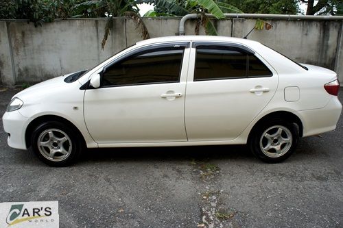 2013年 VIOS 內裝新 白色車 照片4