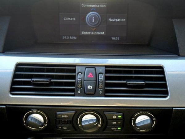 2008 BMW 525I 2.5 照片4