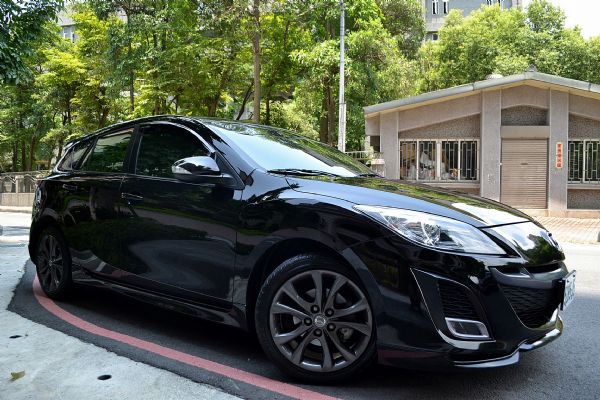 2011年 MAZDA 3 2.0 5D 照片3